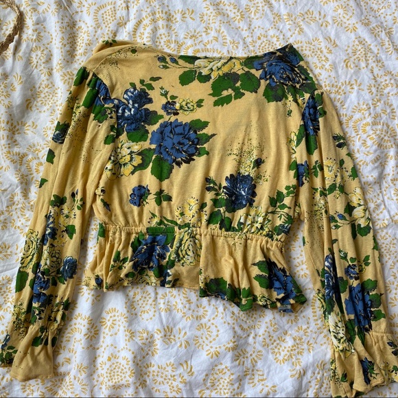 Urban Outfitters Floral Crop Top - Picture 5 of 5